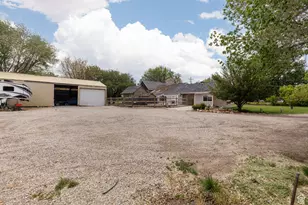 295 S State St, Ferron, UT 84523 - Photo 37