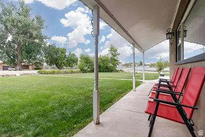 295 S State St, Ferron, UT 84523 - Photo 9
