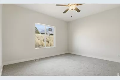 1579 S 3170 E, Spanish Fork, UT 84660 - Photo 11
