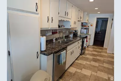 350 S 900 E, Orem, UT 84097 - Photo 35