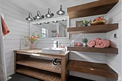 167 N 750 E, Orem, UT 84097 - Photo 19