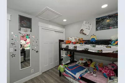 8407 Meadow Green Way, West Jordan, UT 84088 - Photo 19