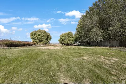 670 W 300 N, Hyrum, UT 84319 - Photo 27