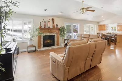 1283 N 2575 E, Layton, UT 84040 - Photo 7