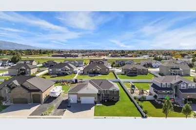 2405 W 2825 N, Farr West, UT 84404 - Photo 31