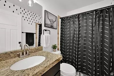 2405 W 2825 N, Farr West, UT 84404 - Photo 29