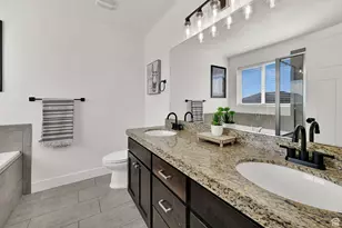 2405 W 2825 N, Farr West, UT 84404 - Photo 15