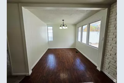 10433 S Carnation Dr, Sandy, UT 84094 - Photo 13