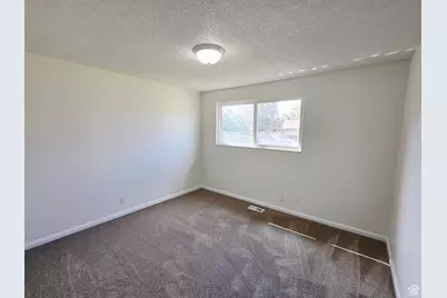 10433 S Carnation Dr, Sandy, UT 84094 - Photo 19