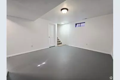 10433 S Carnation Dr, Sandy, UT 84094 - Photo 33