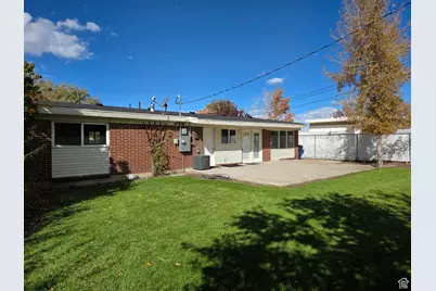 10433 S Carnation Dr, Sandy, UT 84094 - Photo 37