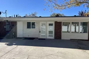 10433 S Carnation Dr, Sandy, UT 84094 - Photo 31