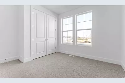 1113 W Angel Hill Ct, Layton, UT 84041 - Photo 9