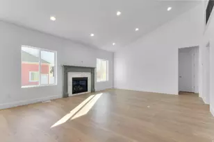 1113 W Angel Hill Ct, Layton, UT 84041 - Photo 11