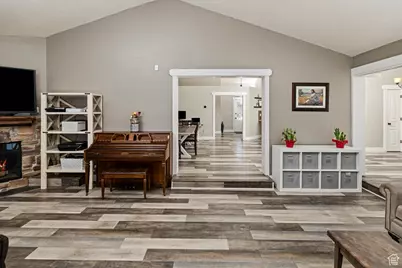 160 600 N, Millville, UT 84326 - Photo 19