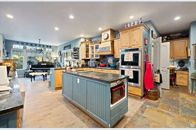 364 E 280 S, Alpine, UT 84004 - Photo 9