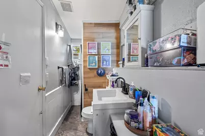 393 W 300 S, Provo, UT 84601 - Photo 21