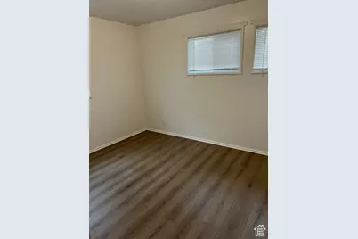 325 E 4425 S, Washington Terrace, UT 84405 - Photo 7