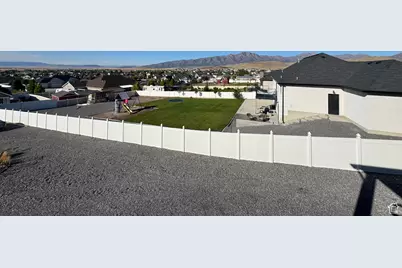 2248 E Grenada Ln, Eagle Mountain, UT 84005 - Photo 35