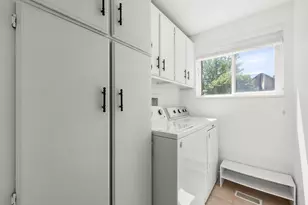 1169 E Cottonwood Hills Dr S, Sandy, UT 84094 - Photo 13