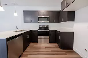 882 N Coulsen Dr, Saratoga Springs, UT 84045 - Photo 9