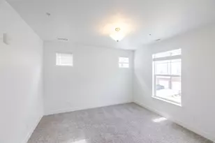 882 N Coulsen Dr, Saratoga Springs, UT 84045 - Photo 9