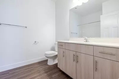 882 N Coulsen Dr #J203, Saratoga Springs, UT 84045 - Photo 7