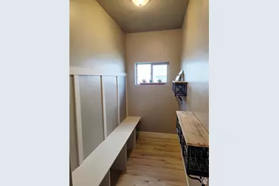 9051 N Clubhouse Ln, Eagle Mountain, UT 84005 - Photo 11