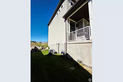 9051 N Clubhouse Ln, Eagle Mountain, UT 84005 - Photo 43