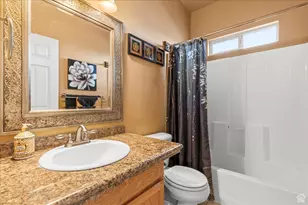 690 W Sagewood Cir S, Grantsville, UT 84029 - Photo 23