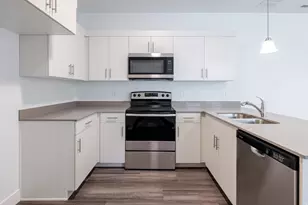 882 N Coulsen Dr, Saratoga Springs, UT 84045 - Photo 11