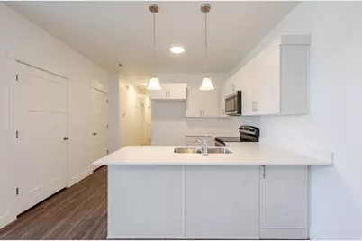 882 N Coulsen Dr #J301, Saratoga Springs, UT 84045 - Photo 15