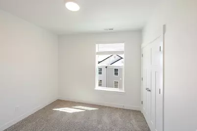 882 N Coulsen Dr #J302, Saratoga Springs, UT 84045 - Photo 9