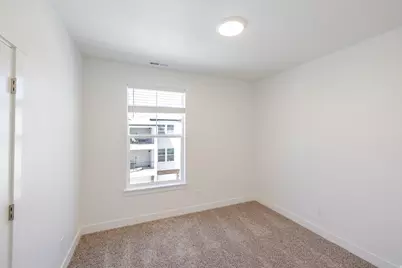 882 N Coulsen Dr #J303, Saratoga Springs, UT 84045 - Photo 7
