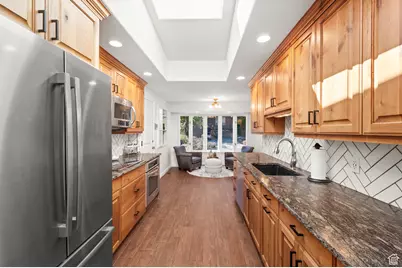 8597 S Mount Majestic Rd E, Sandy, UT 84093 - Photo 17