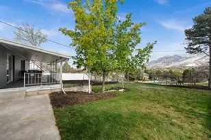 8597 S Mount Majestic Rd E, Sandy, UT 84093 - Photo 41
