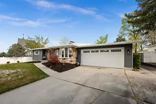 8597 S Mount Majestic Rd E, Sandy, UT 84093 - Photo 3