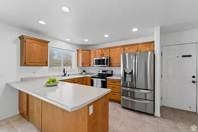 1295 N 190 E, Lehi, UT 84043 - Photo 7