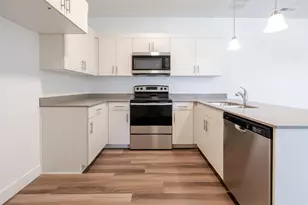 882 N Coulsen Dr, Saratoga Springs, UT 84045 - Photo 13