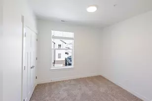 882 N Coulsen Dr, Saratoga Springs, UT 84045 - Photo 9