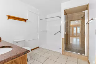 6824 S Creekcove Way E, Cottonwood Heights, UT 84047 - Photo 25