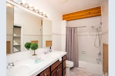 588 W Raspberry Patch Rd, Garden City, UT 84028 - Photo 51