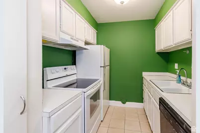 167 E 100 N #B, Logan, UT 84321 - Photo 5