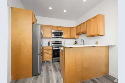 340 N 500 W #204, Bountiful, UT 84010 - Photo 7