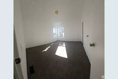 1183 W Parkway Ln S, West Valley, UT 84119 - Photo 17
