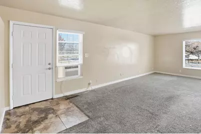 605 E Lockwood Dr N, Ogden, UT 84404 - Photo 7