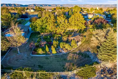 2267 Sego Lily Dr, Wellington, UT 84542 - Photo 39