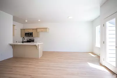 672 N 500 E #115, Salem, UT 84653 - Photo 3