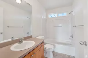 381 S State St E, Provo, UT 84606 - Photo 17