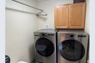 2110 E Lonsdale Dr, Cottonwood Heights, UT 84121 - Photo 37